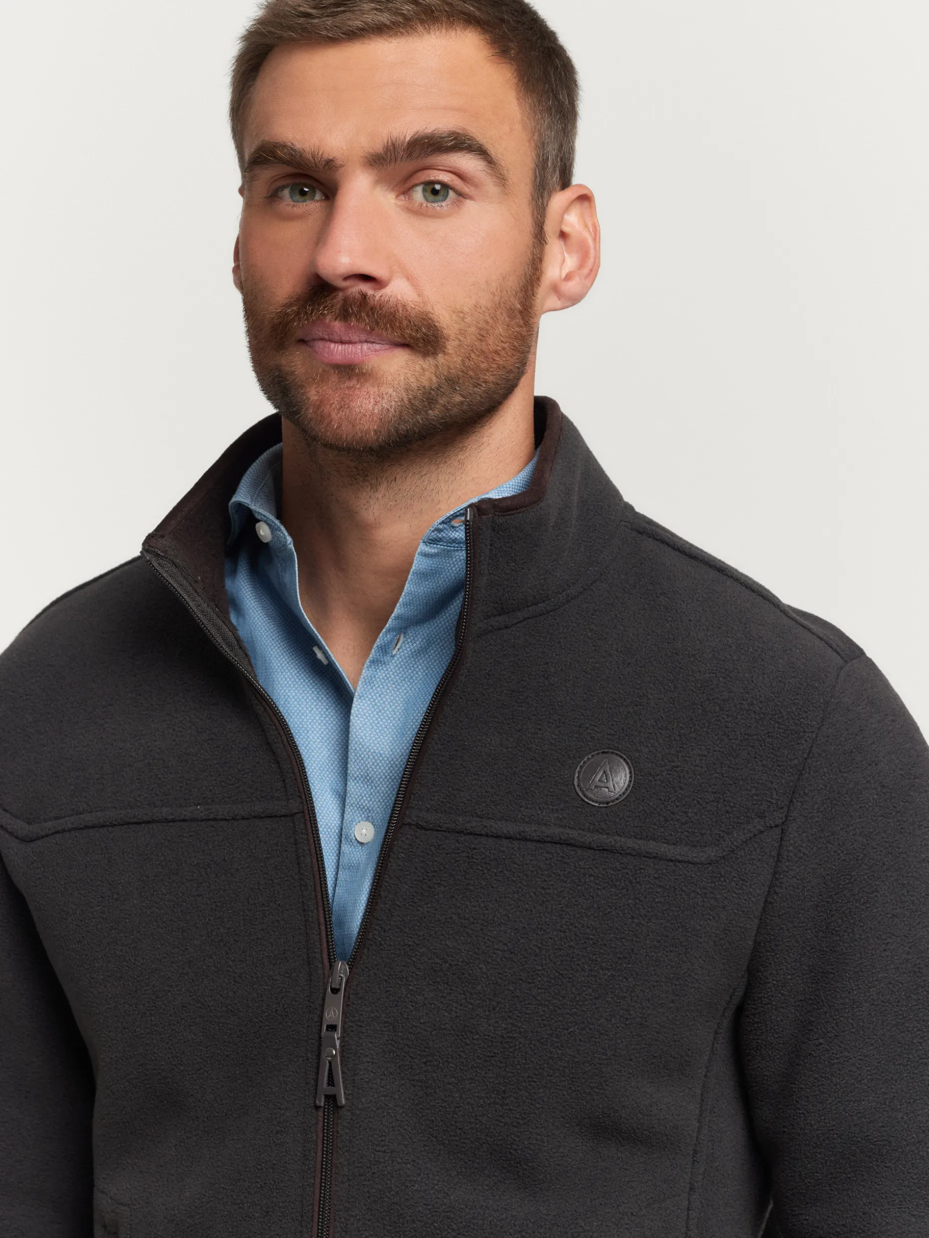 CAZADORA POLAR MARRÓN