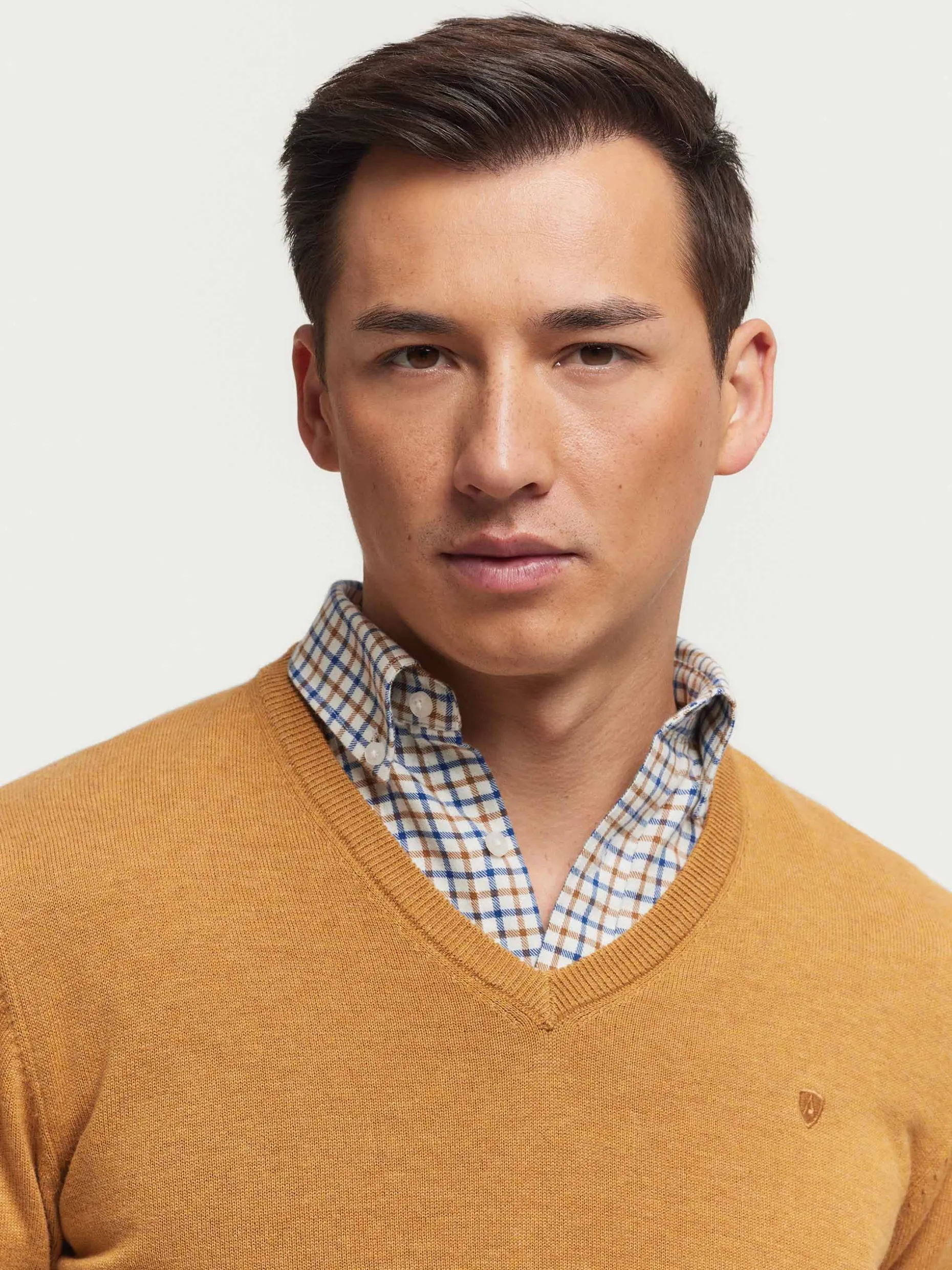 JERSEY V-NECK TRENDY MOSTAZA