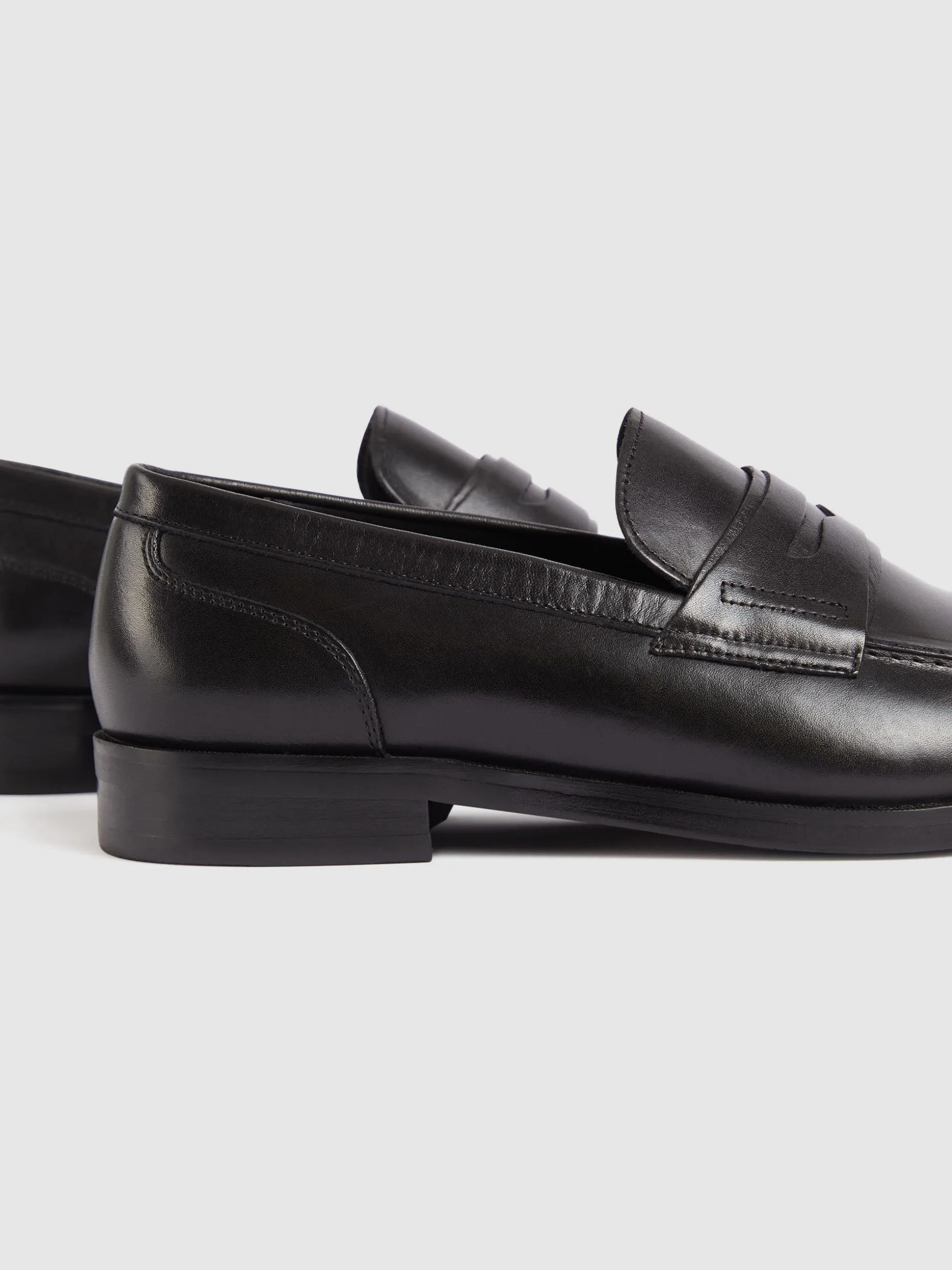 MOCASIN ANTIFAZ NEGRO