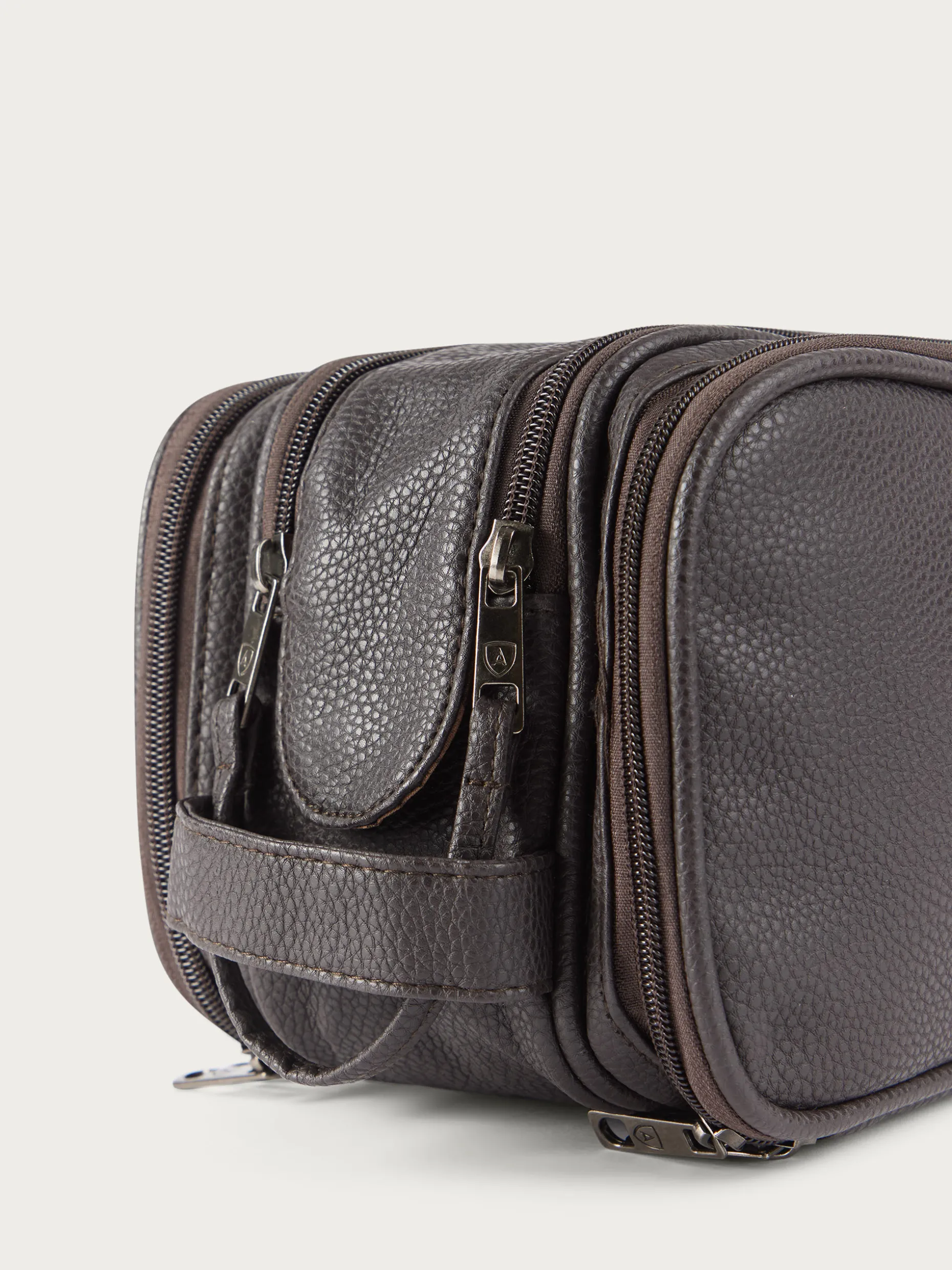 NECESER ROCCO MARRÓN