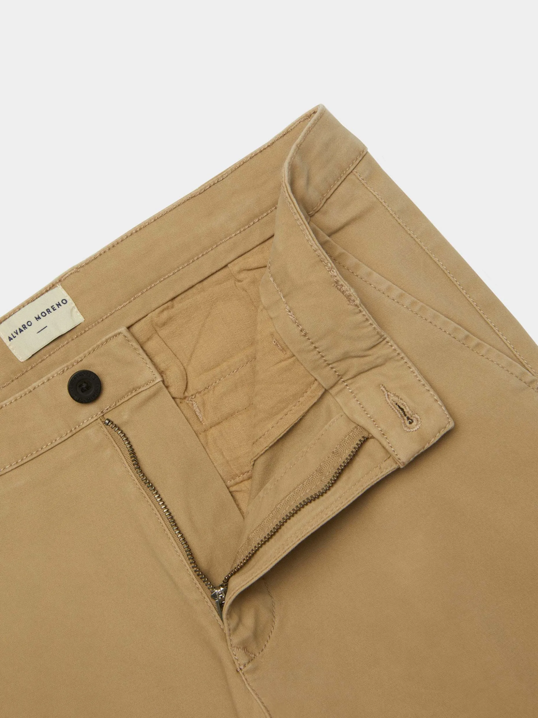 PANTALON CHINO COMFORT CAMEL