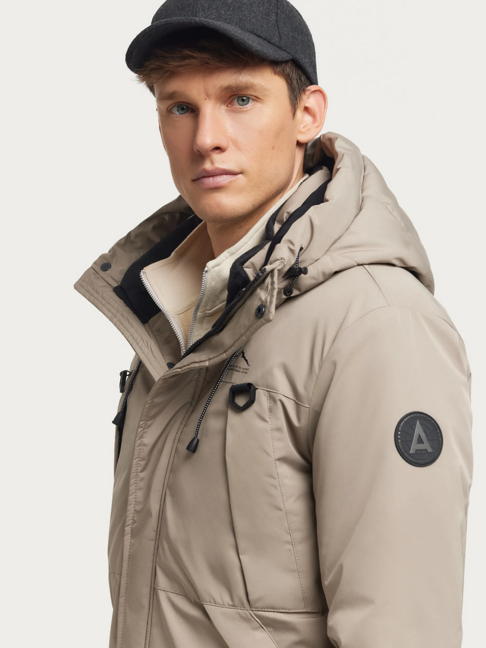 PARKA TREKKING CRUDO